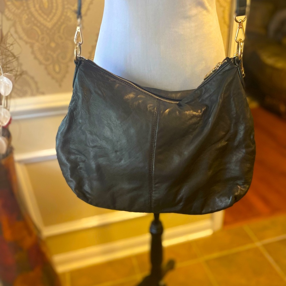 Handbag - Picture 2 of 6